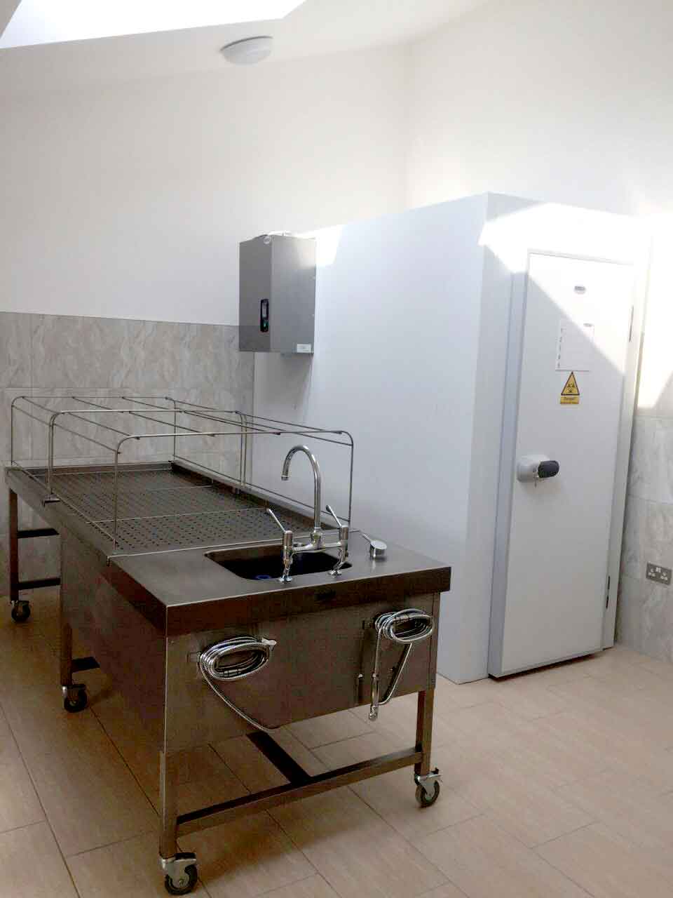 Ghusal Room, Ghusal Table, Islaic Washing room, Islamic Mortuary
